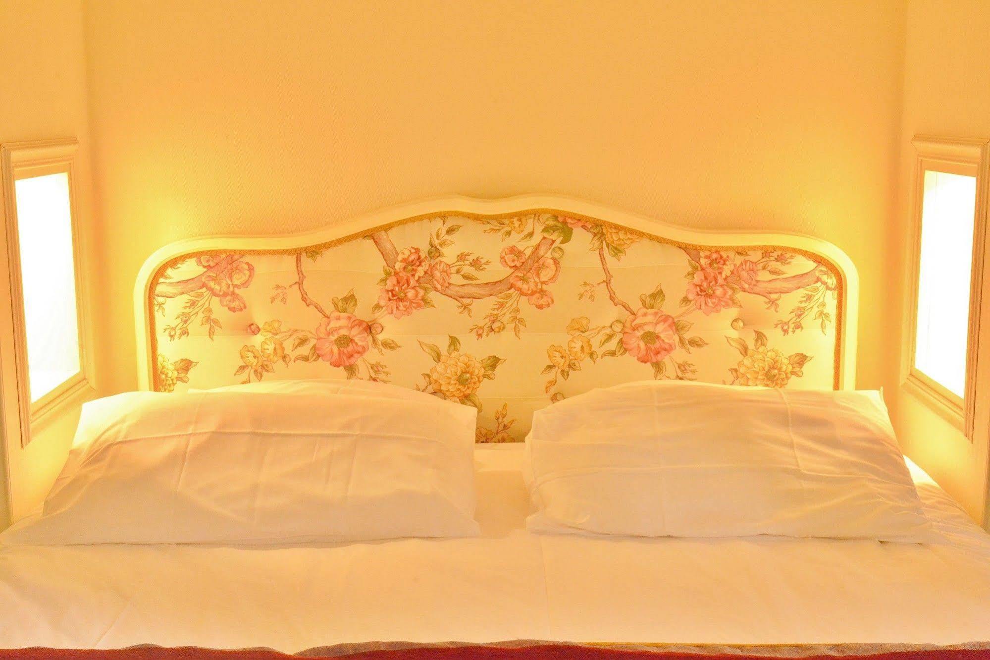 Chambres D'Hotes Domaine Du Hameau Baylesse Saint-Jean-d'Aigues-Vives المظهر الخارجي الصورة